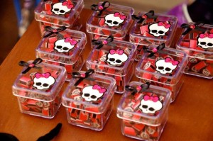 Caixa de balinhas da Monster High